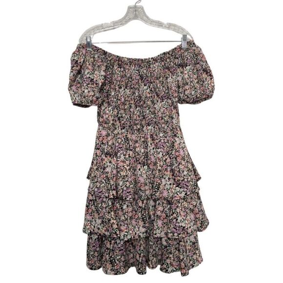 ✨🆕✨ Kori Floral Smocked Off the Shoulder Dress 👗 ✨ - Picture 5 of 10